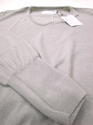 Nanamica Cotton V-neck