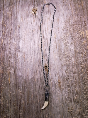 Juvenilia Wolf Fong(牙)Pendant