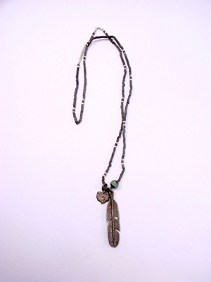 MONT LIVRE別注 フェザーペンダント