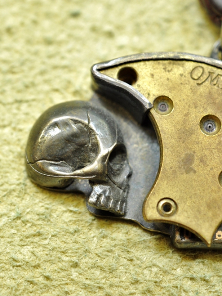 COD 53 WATCH PENDANT