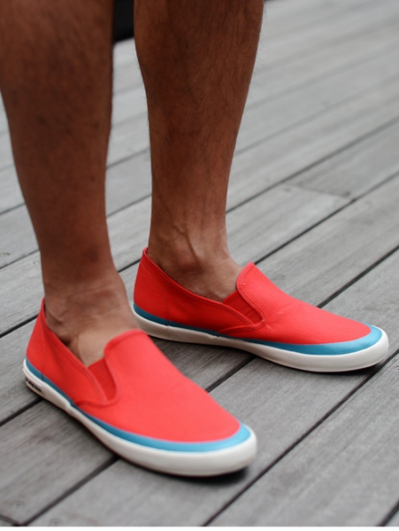 SEAVEES SLIP ON