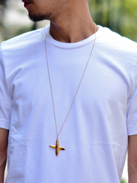 ARIZOAGA PRAY FOR WAVES NECKLACE 