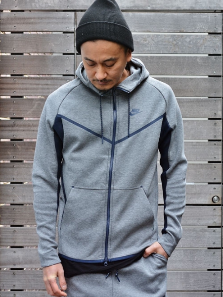NIKE Tech Fleece Windrunner HERO