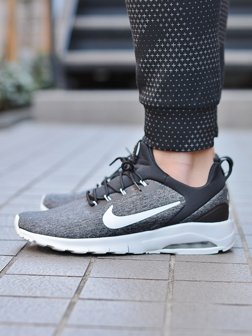 NIKE AIR MAX MOTION RACER 限定カラー