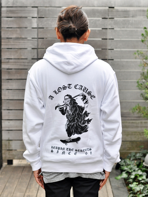 A LOST CAUSE PULLOVER PARKA WHITE