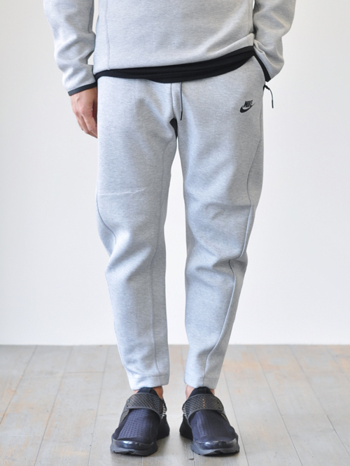 NIKE NEW テックフリースパンツ GREY