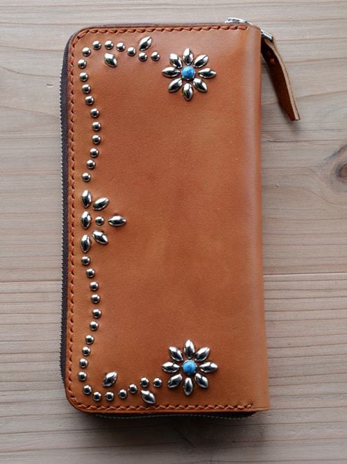 【オーダー生産　予約 】CROSSED ARROWS  Studded　LONG WALLET　Light Brown  TYPE 1