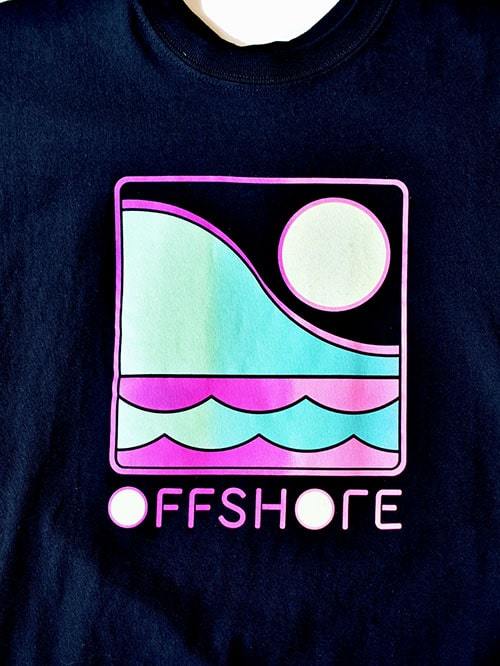 OFF SHORE Gradation Logo Tee BLACK