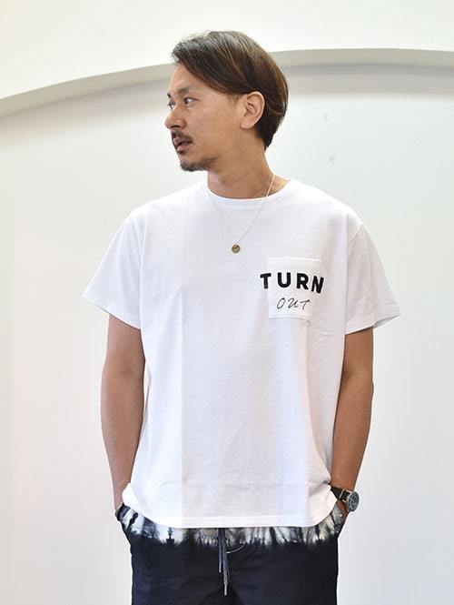 TURN ME ON THE SUNDAY S/S TEE WHITE/BLACK