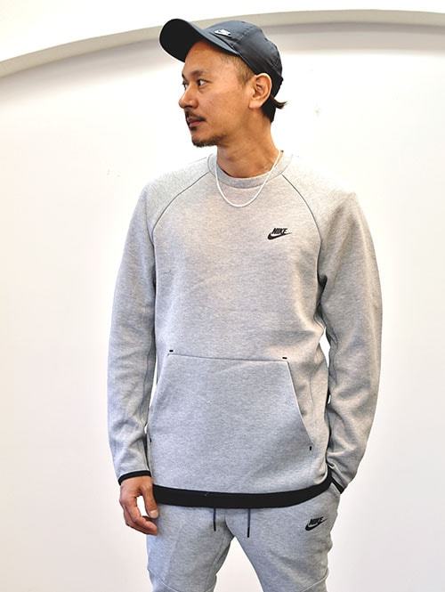 NIKE TECH FLEECE LONG SLEEVE CREW GREY