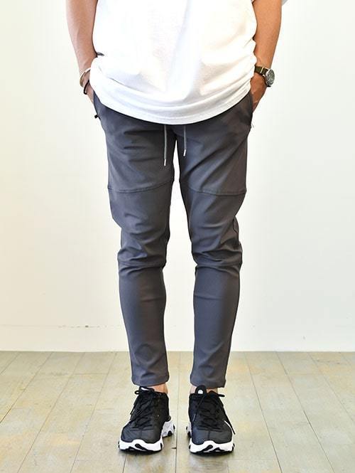 SERGEANT ストレッチジョガーパンツ DARK GREY 再入荷
