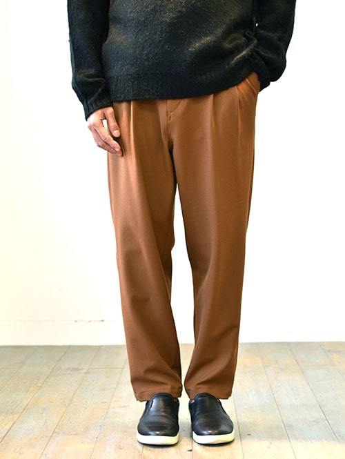 SALUTE HELM 冬のストレッチワイドパンツ BROWN