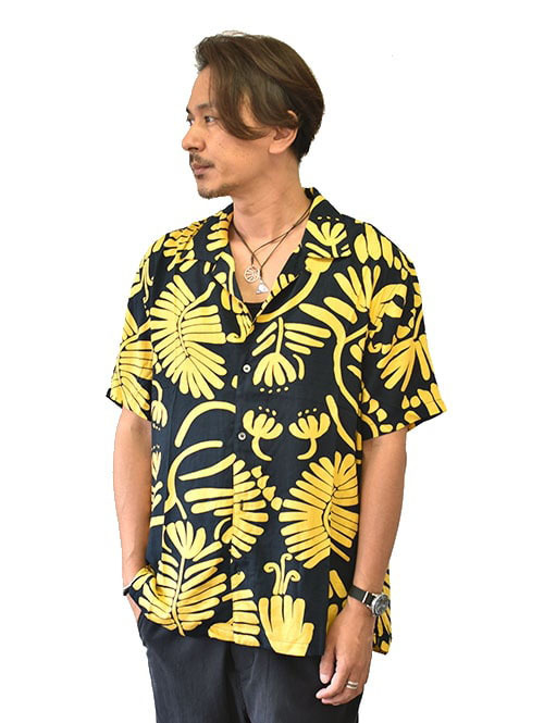 ONYRMRK CUBAN COLLOR SHIRT Black