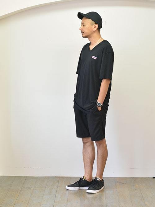 SHIRL Vネック Tシャツ BLACK