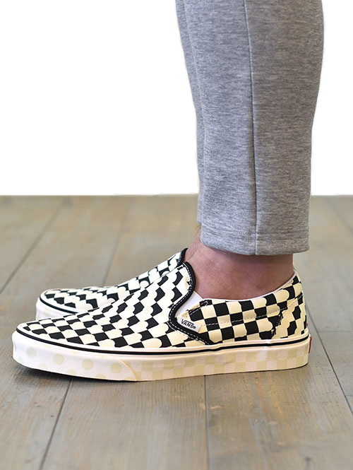 VANS USA企画 “UV INK” CLASSIC SLIP-ON(バンズ “ユーブイ インク” スリッポン)