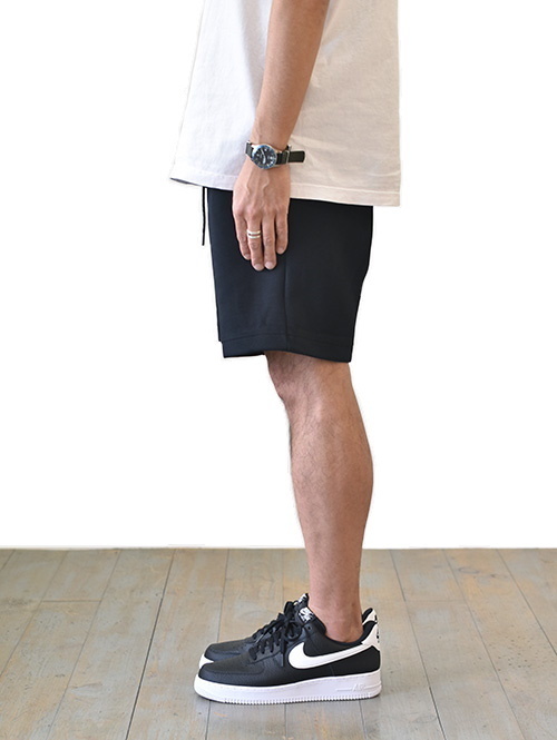 NIKE TECH FLEECE SHORT Black