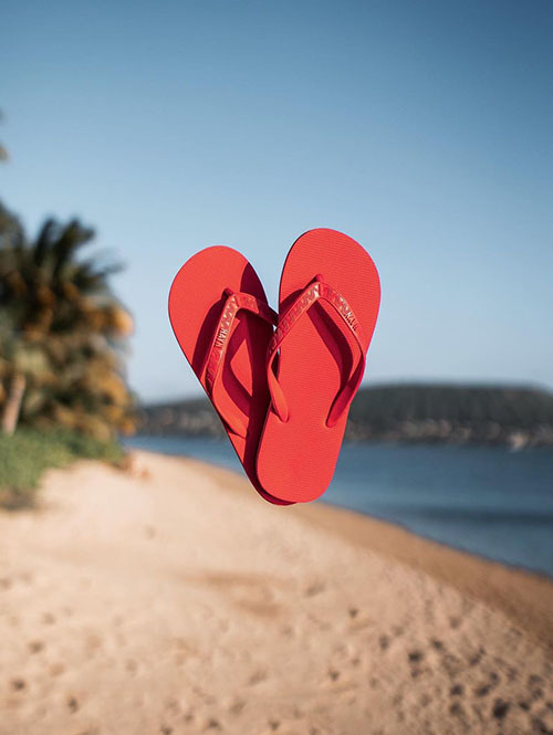 MEN'S CORE COLLECTION SLIPPERS (FRUIT PUNCH) RED