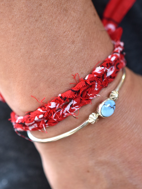 YOSHI Bracelets "Ellipse" BANDANA BRACELET (RED)