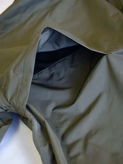 SERGEANT Peメモリーギャバ スピンドル入り クルー Olive