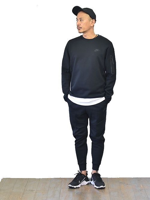 NIKE TECH FLEECE CREW BLK CU4506-010