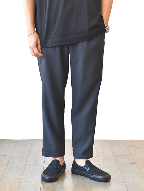 LA MOND RAYON TAPERED PANT - Charcoal