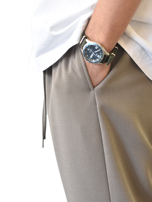 LA MOND RAYON TAPERED PANT - Walnut