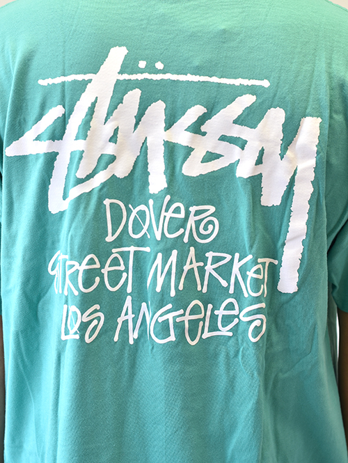 STUSSY STOCK DSM L.A ステューシー ドーバー コラボ Tシャツ Green アメリカ輸入品