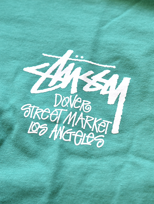 STUSSY STOCK DSM L.A ステューシー ドーバー コラボ Tシャツ Green アメリカ輸入品