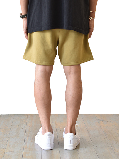 FOG ESSENTIALS Sweat Short - AMBER