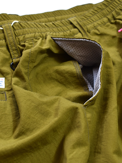 TURN ME ON GOLF EASY SHORTS Khaki