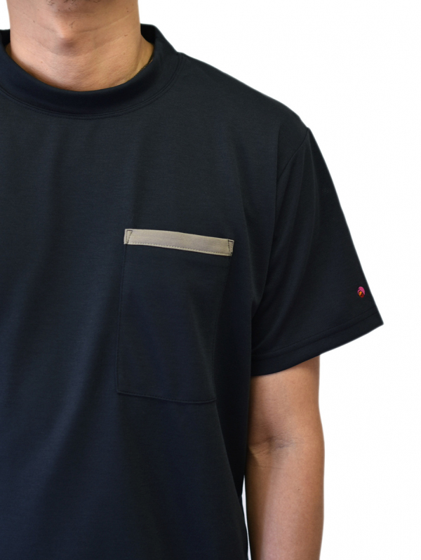 TURN ME ON GOLF Moc Neck Tee Black