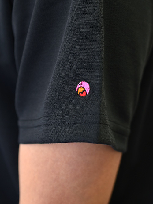 TURN ME ON GOLF Moc Neck Tee Black