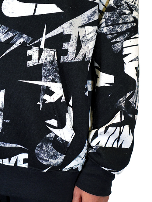 NIKE Essential Print Pullover Hoodie