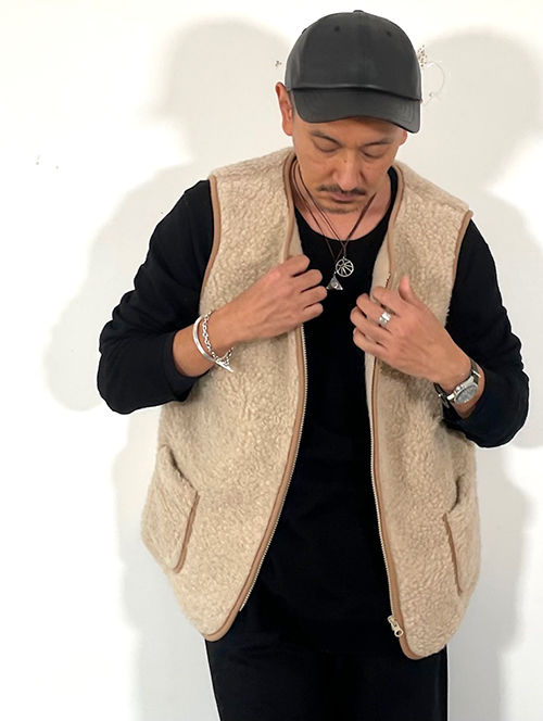 COLD BREAKER Sheep Boa Vest