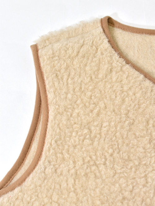 COLD BREAKER Sheep Boa Vest
