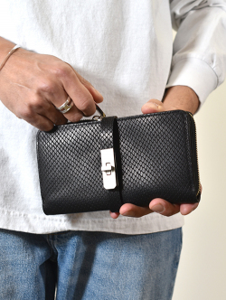 M.U.L Leather ウォレット ブラックパイソン型押しレザー
