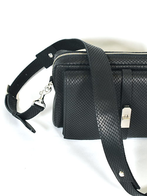 M.U.L Leather ショルダーバッグ リザード型押しレザー Black