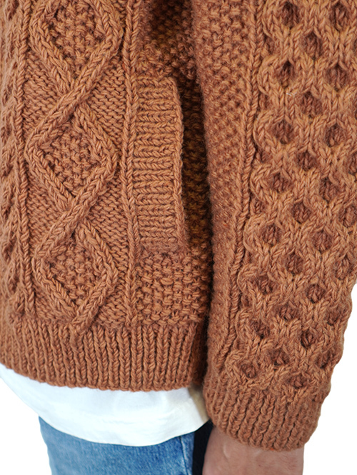 HIMALAYAN CLIMBER'S HANDKNIT - Brown