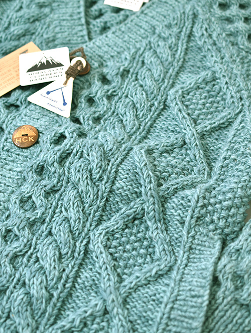 HIMALAYAN CLIMBER'S HANDKNIT - Turquoise