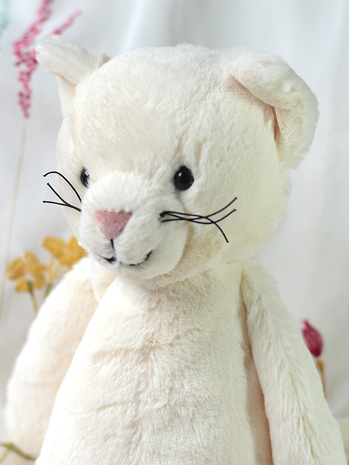 Bashful Cream Kitten Medium ねこ ぬいぐるみ 猫 縫いぐるみ