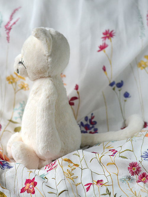 Bashful Cream Kitten Medium ねこ ぬいぐるみ 猫 縫いぐるみ