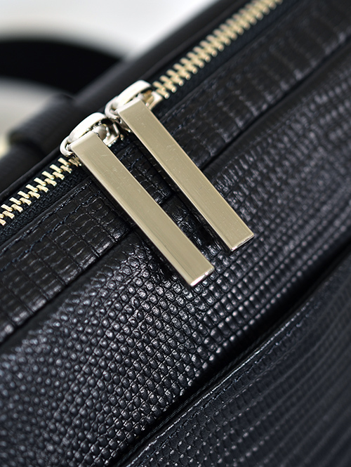 M.U.L Leather ショルダーバッグ リザード型押しレザー Black