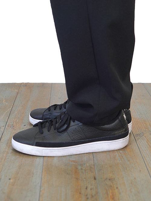 LA MOND (ラモンド) DRY TOUCH SEMI WIDE TROUSERS