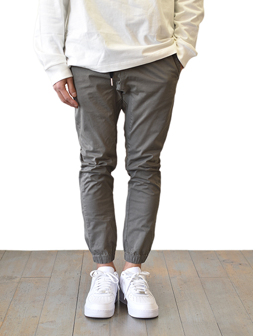 ZANEROBE Sureshot Mid Rise Lite Jogger Pant - Dk.Moss