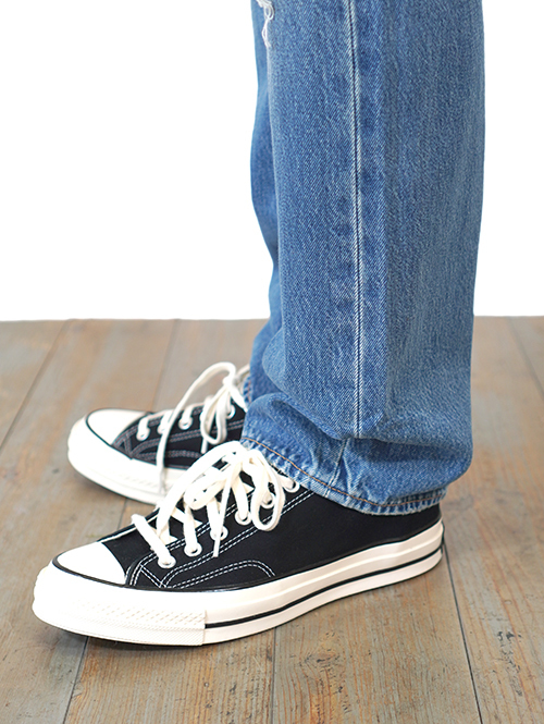 Levi's 501 150th Mid Indigo destructed Restock
