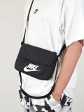 NIKE クロスボディーバッグ（CW9300)