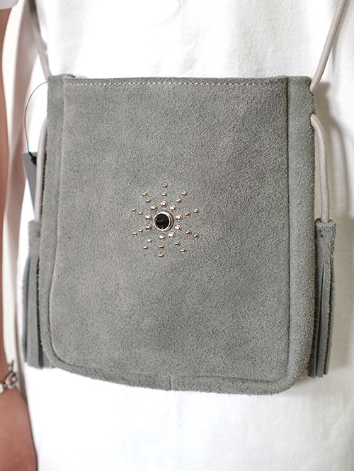 Crossed Arrows スターバースト ネックバッグ Grey