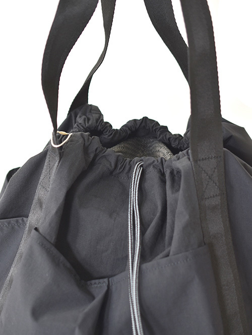 Turn me on 撥水ナイロン/リップストップビッグトート(BLACK/BLACK) 再入荷