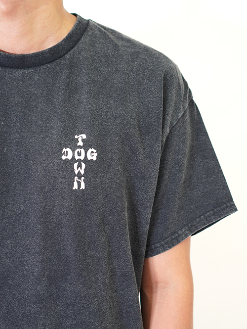 DOG TOWN 限定　CROSS LOGO Tシャツ