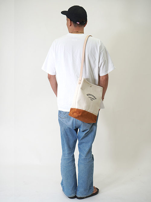 HERITAGE LEATHER CO. Bucket Shoulder